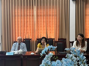 Institute of Biotechnology and Food Technology collaborates with Dr. John De Mallory (Australia) to support students and graduate students in research activities in Cao Bang Province